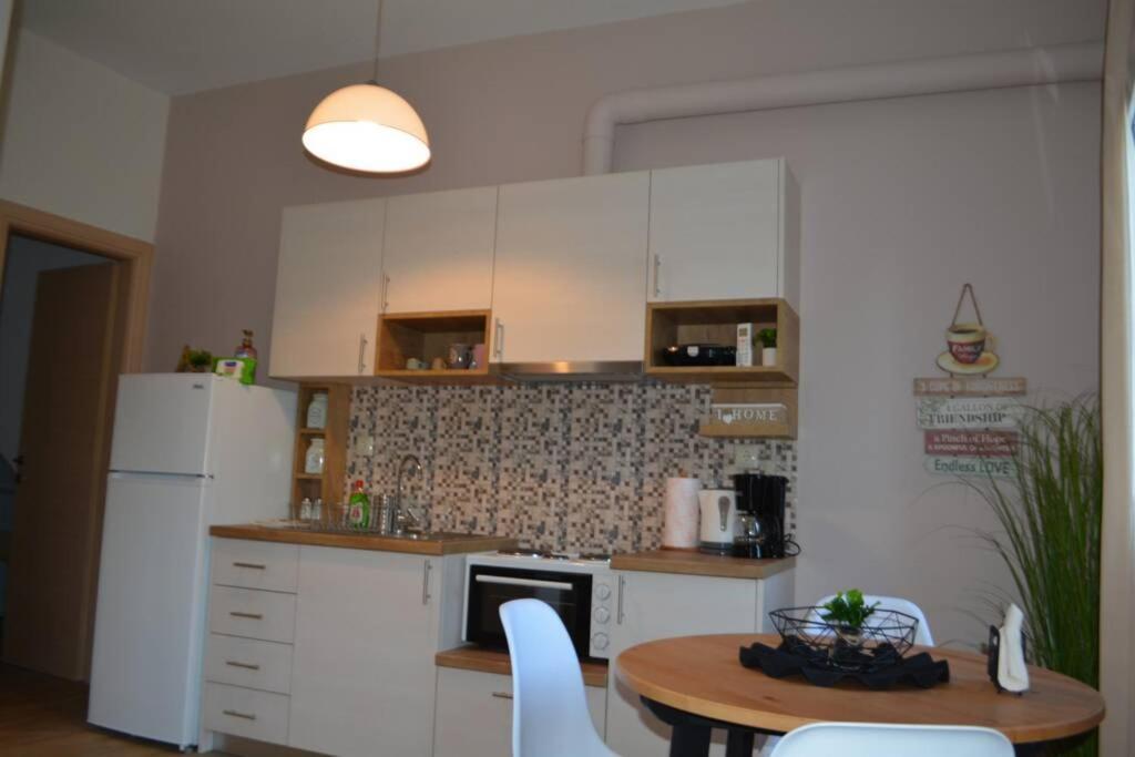 Marieli Apartment ぺラマ エクステリア 写真